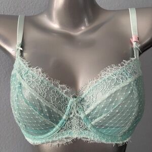 Victoria's Secret Dream Angels Unlined Uplift w/ Sling Crystal Water Lace Bra